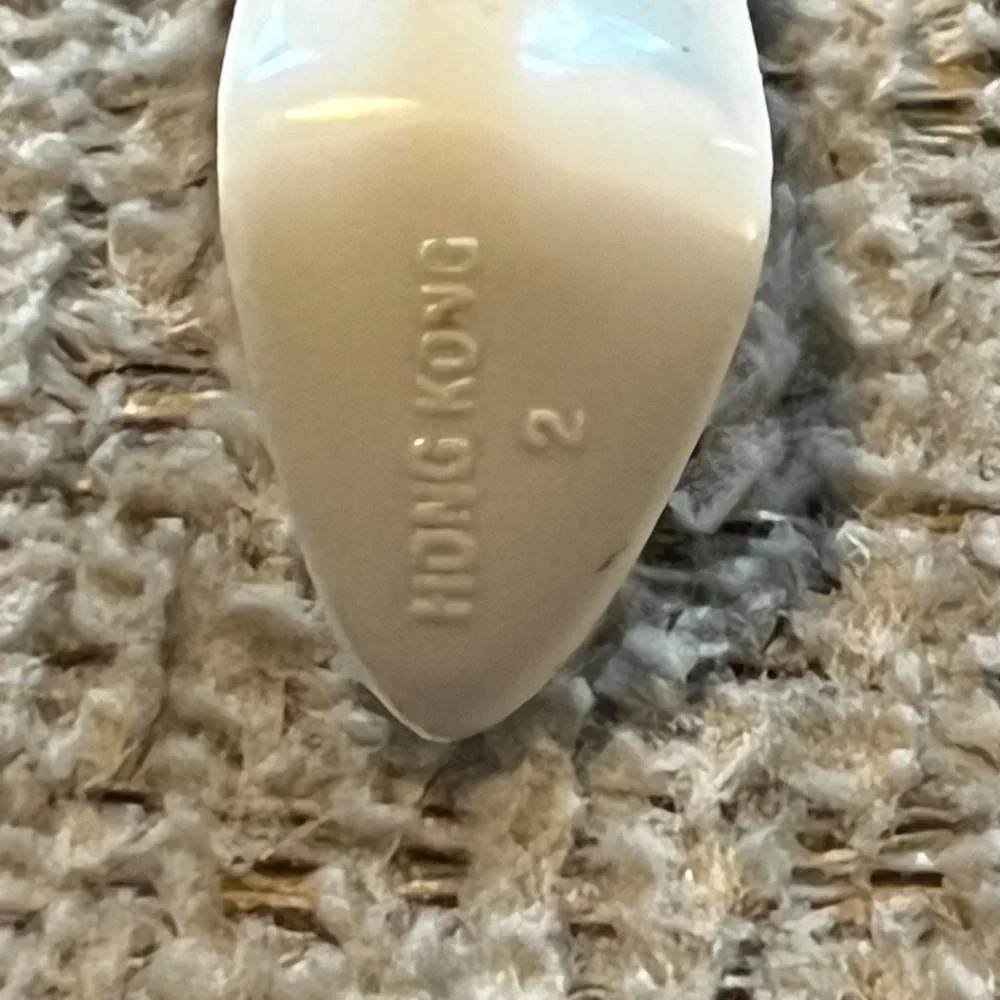 Vintage Barbie White Closed Toe Pump High Heel Replacement Doll Shoe Single